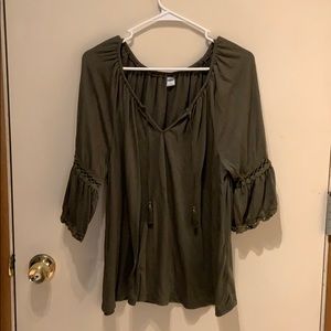Olive green old navy top